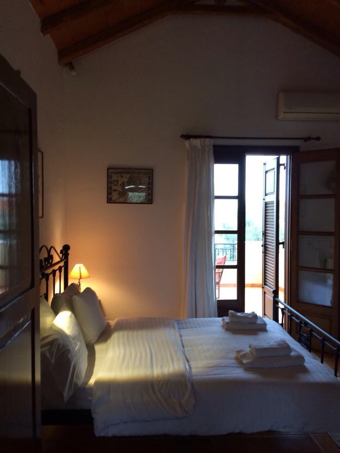 Alexandraki Rooms Poúlithra Extérieur photo