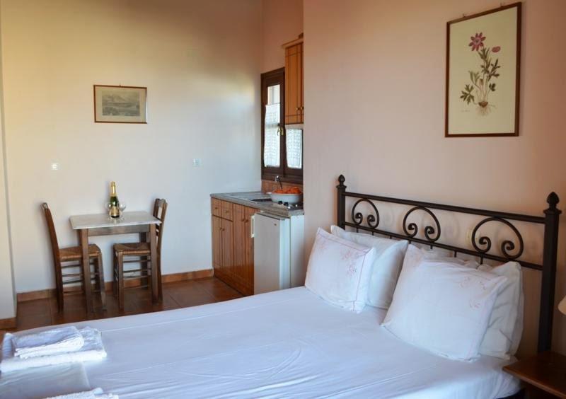 Alexandraki Rooms Poúlithra Chambre photo